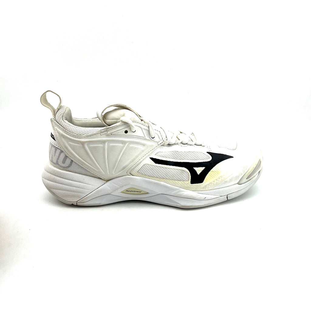 Mizuno Wave Momentum 2