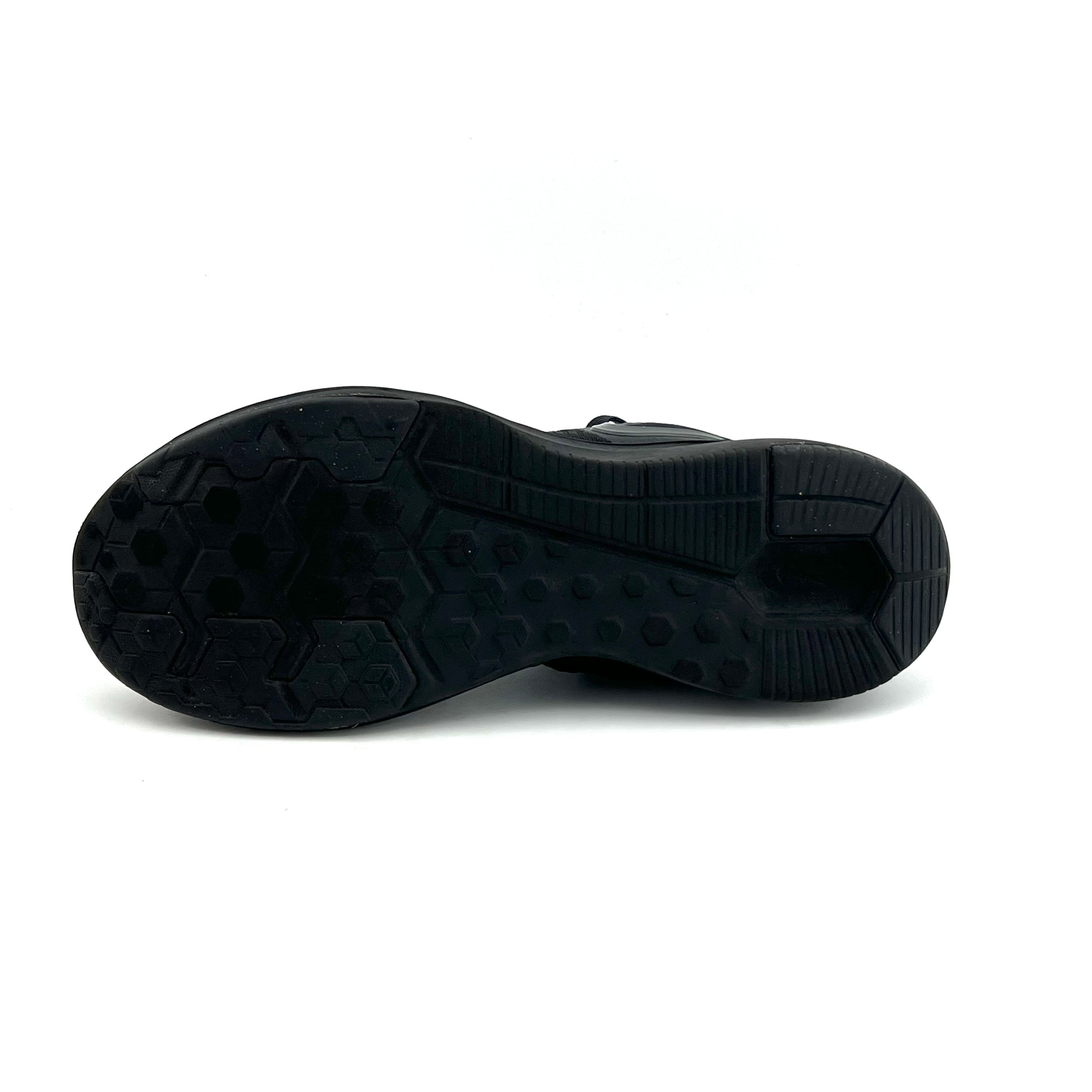 Nike In Season TR8