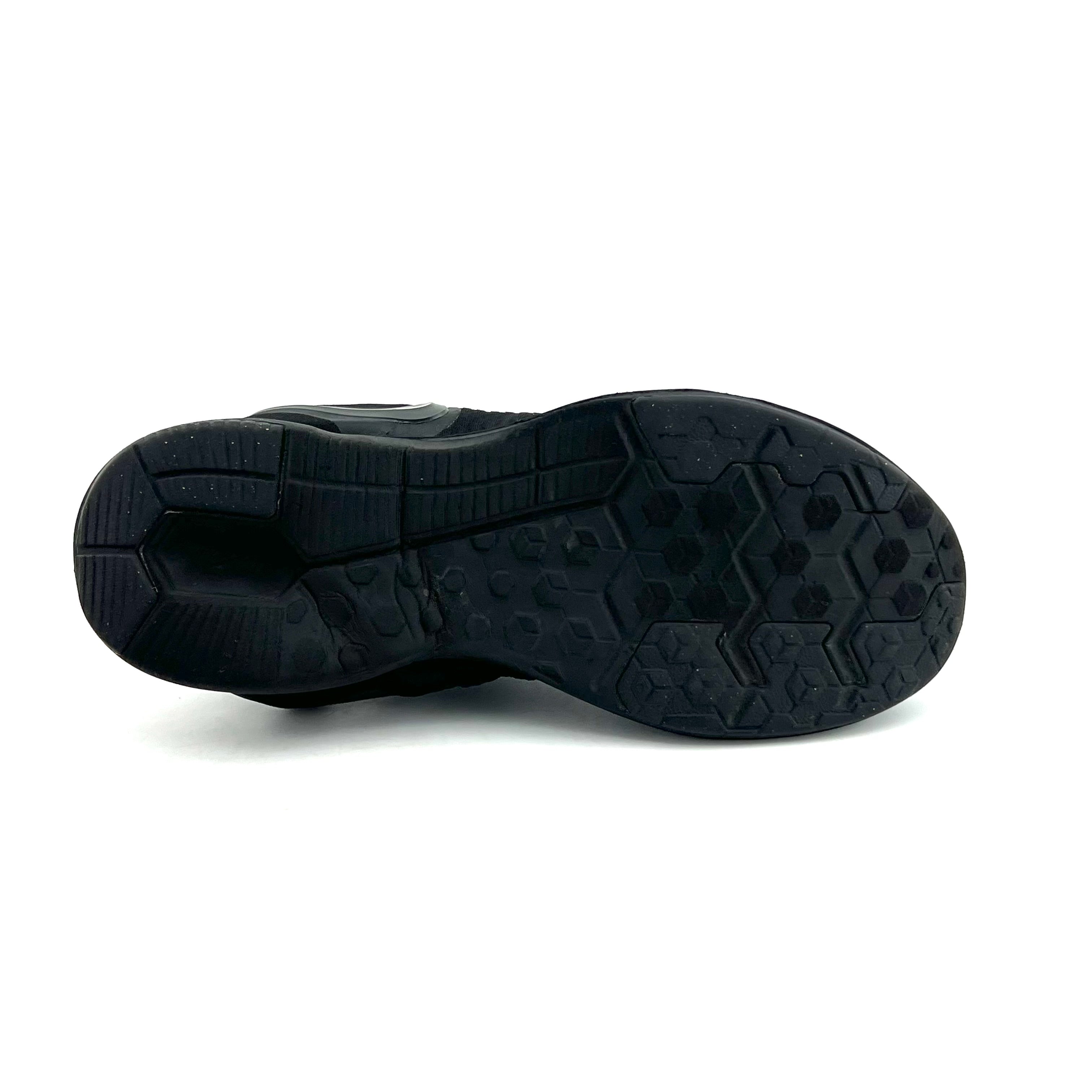 Nike In Season TR8