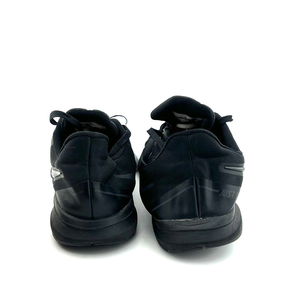 Nike In Season TR8