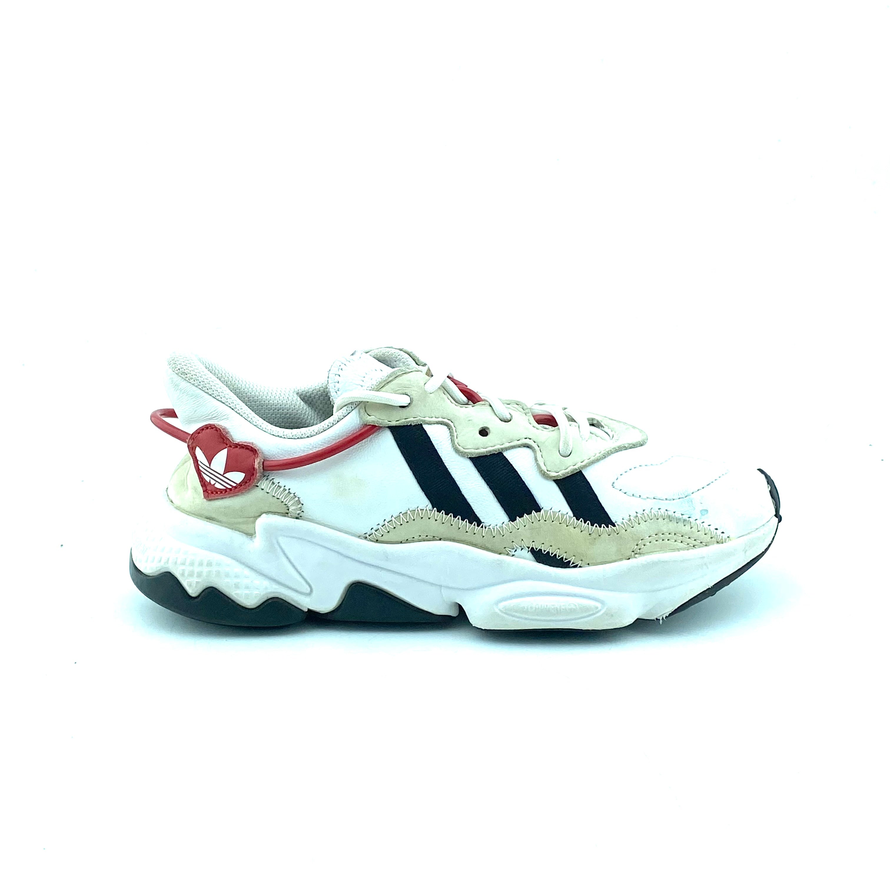 Adidas Ozweego Valentine's Day